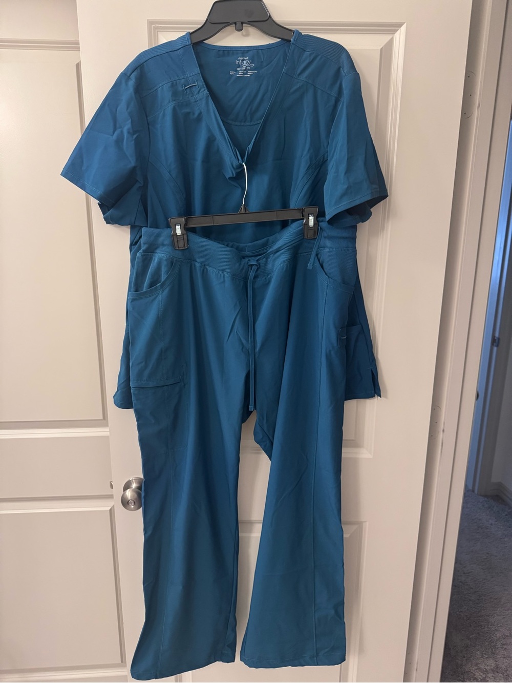 Women’s Straight-Leg Scrub Pants set in Teal with Drawstring Waist